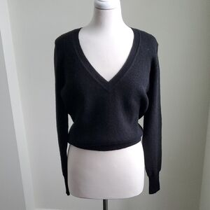 EUC Peruvian Connection 100% Alpaca Womens V-Neck Sweater In Black Sz Medium